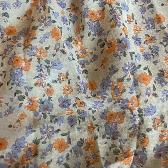 Long Sleeves Blouse - Picture 5 of 5